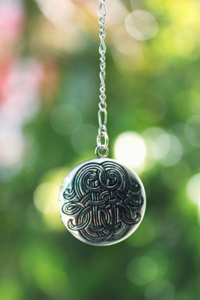 Pendant Shape Matters for Engraving